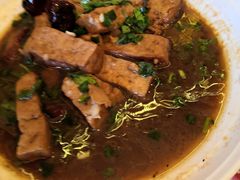 -闯关东东北农家菜(崂山石老人店)