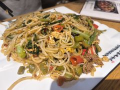 -牛八宝桂林米粉(八里庄店)