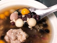 -六合夜市