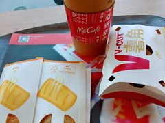 -麦当劳(展览路店)