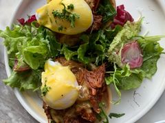 疯狂手撕牛肉班尼迪克蛋-The Rug Cafe(王府中环店)