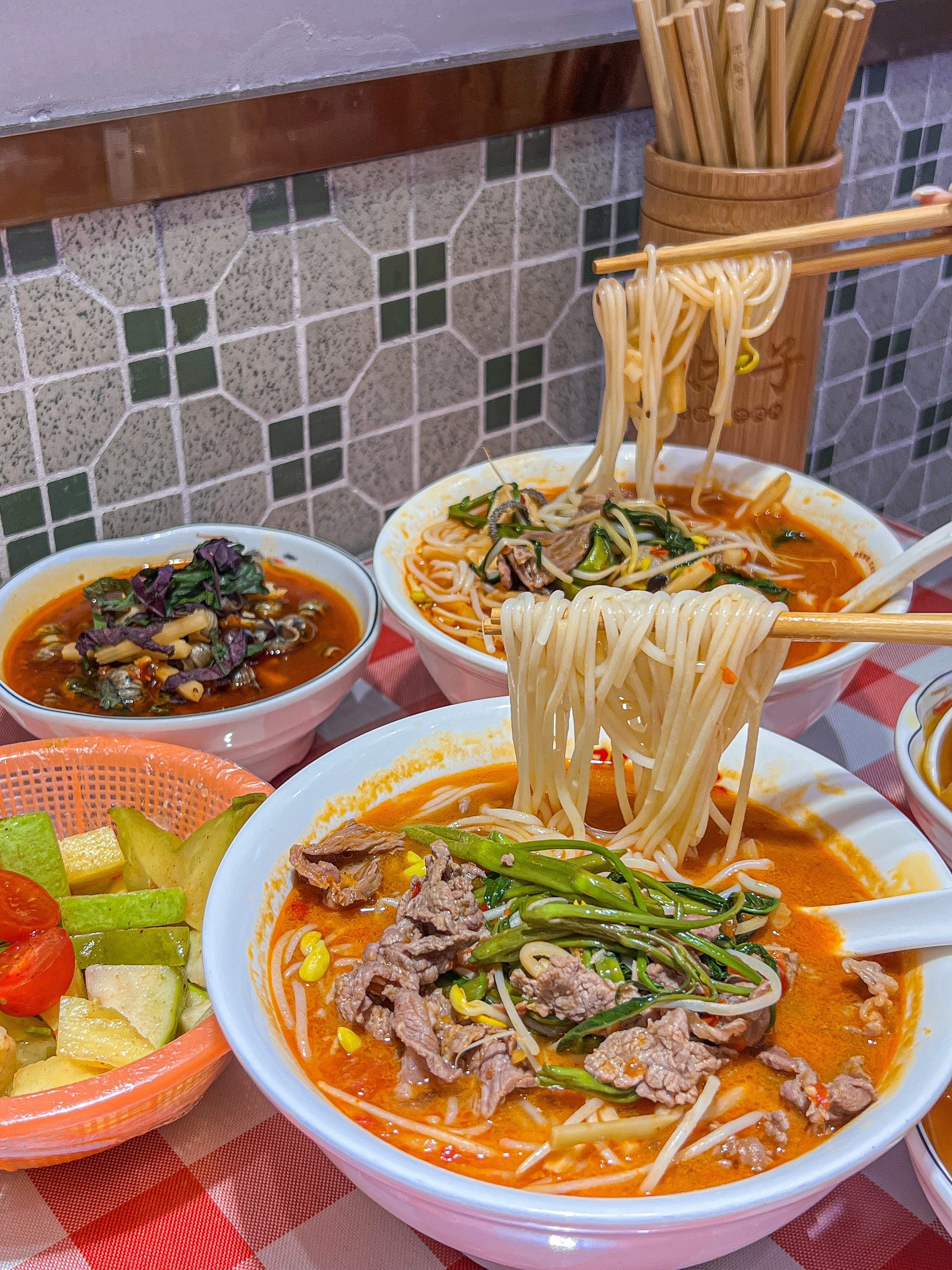 广州鹅掌坦惊现广西美食平替