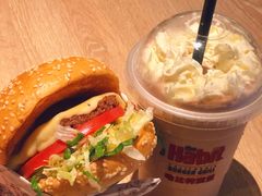 -The Habit Burger Grill 哈比特汉堡(复兴soho店)