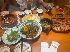 -老滇山寨•云南特色菜•地方菜•民族风情歌舞表演(金碧店)