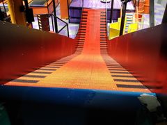 -Tenker Club弹刻极限主题公园 · 蹦床 · 团建 · 生日派对(大关店)