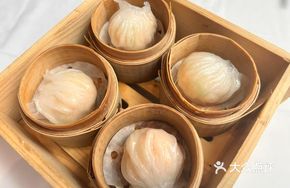 View-the-Sea Shrimp Dumpling Royal