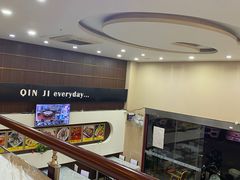 -覃记海鲜美食餐厅