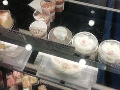 -红宝石·鲜奶小方·海派西点房(丰庄店)