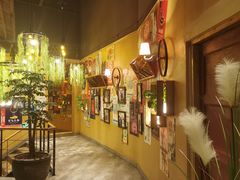 -临界音乐酒馆·小龙虾·江湖菜(华熙LIVE·鱼洞店)