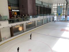 -冰纷万象滑冰场(深圳万象城店)
