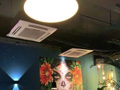 -TiKi餐厅酒吧