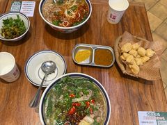 -云阿蛮云南生烫牛肉米线(奉贤路店)