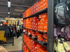 -NIKE上海青浦优选体验店