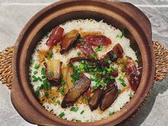 自制腊味煲仔饭-啫神·广州地标美食(北京路店)