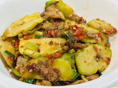 儿菜炒肉-笨罗卜浏阳菜馆(龙华鹏润达店)