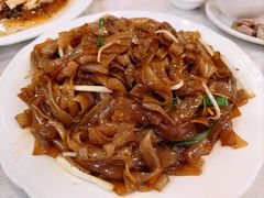 干炒牛河-文记壹心鸡(宝华路店)