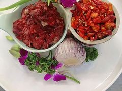 -园中园美食城