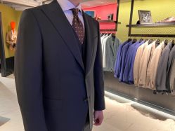 -BRANS PORO布朗斯伯勒西装高级定制·瑞璞西装(金陵店)