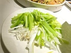 -小桃红·东北菜·春饼烤鸭(南阳湖街店)