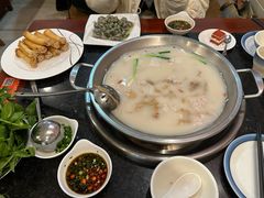 -老来福·非遗酸汤兔(凯旋路店)
