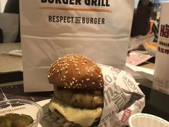 -The Habit Burger Grill 哈比特汉堡(复兴soho店)