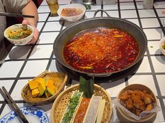 -朱光玉火锅馆(小寨原力场店)