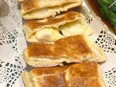 酸奶饼-山楂树融合菜餐厅