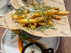 -Mark&Mars Restaurant