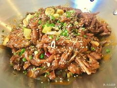 -张大师鸭爪爪特色干锅(南湖店)