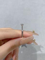 -Zbird钻石小鸟·钻戒婚戒定制高端珠宝私人定制中心