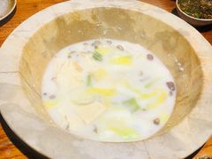 -滇香肴·云南菜蒸汽石锅鱼(云南北路店)