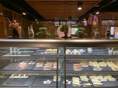 面包甜点陈列柜-松子料理(世纪城店)