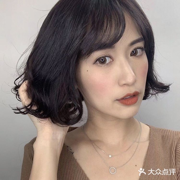 家中如何打理自己的发型