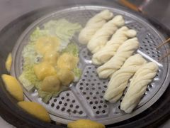 -粘豆包柴火铁锅炖