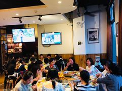 大堂-日进一片海.生腌海鲜火锅.宵夜烧烤(三里屯总店)