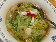 -鞍山大白鲨美食酒店