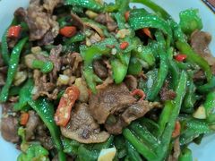 -湖南人家湘菜馆(镇江路店)