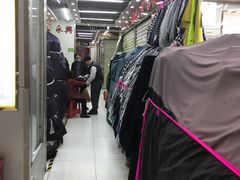 -华晖布料批发市场