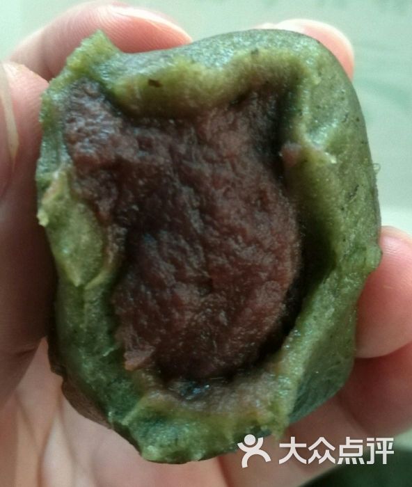 红豆沙青团