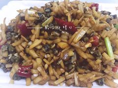 -红鼻子桂林米粉(金唐新光界店)