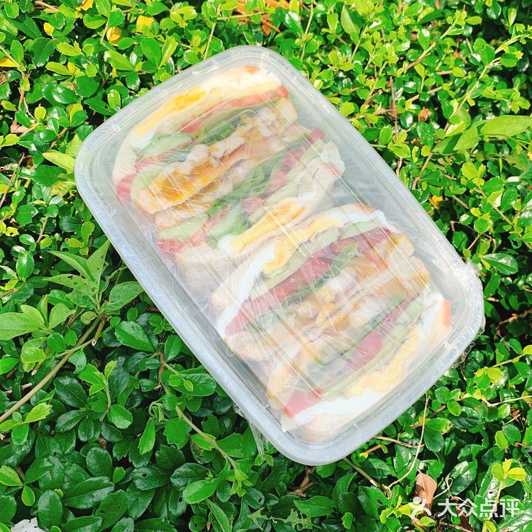 🌪周一！冲鉿打工人👷‍♀️再晚也要吃早餐⚠️