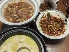 -钵家大院·地道湖北菜(江夏·大花岭店)