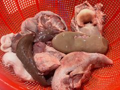 -标记美食新鲜猪杂(兴南大道店)