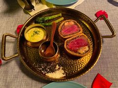 -弦月窗LUNETTE BY AMANDA(复兴路店)