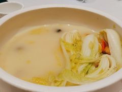 -万龙洲海鲜(大兴绿地缤纷城店)