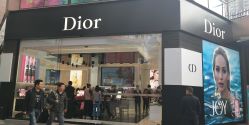 -Dior