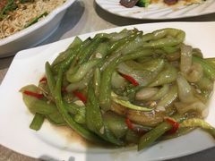 炒芋梗-琼菜坊·无鸡不成宴·海南菜老爸茶糟粕醋(海口骑楼老街店)
