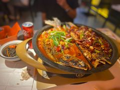 -鸣记脆皮烤鱼·海鲜烤鱼(三八广场店)
