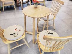 -霸王茶姬(金贸中路店)