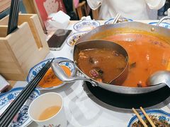 -王奋斗贵州酸汤牛肉火锅